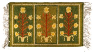 Kilim with floral motif