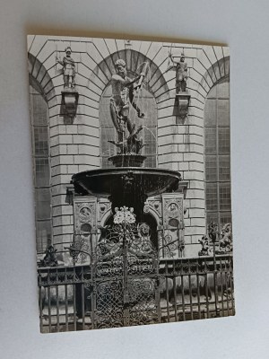 POSTCARD PRL GDANSK FOUNTAIN OF NEPTUNE