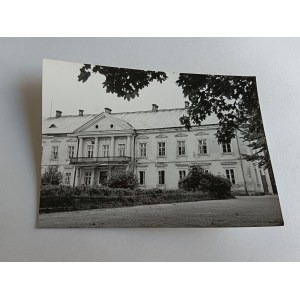 ZDJĘCIE PRL ZWIERZYNIEC TECHNIKUM PRZEMYSŁU LEŚNEGO, FOT MYSTKOWSKI PIECZĄTKA