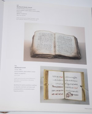 Words that are not volatile. Writing in world cultures. [Catalog]