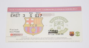Hibernian Ediburgh - FC Barcelona 24.07.2008 Joseph Guardiola's debut as FC Barcelona coach. The first time Messi made an appearance with No. 10 on his jersey.