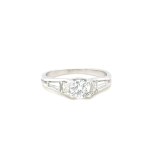 3.13 GR GOLD RING WITH DIAMONDS - DH-R620