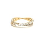 3.06 GR YELLOW GOLD RING WITH DIAMOND - DH-R957