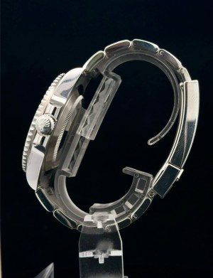 ROLEX SUBMARINER DATE 116610LV