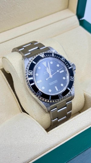 ROLEX SUBMARINER (NO DATE) 14060M
