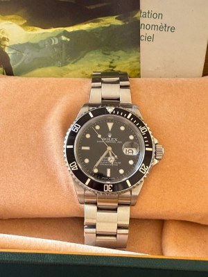 ROLEX SUBMARINER DATE 16610