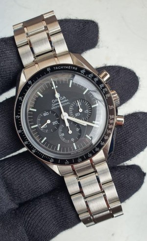 OMEGA SPEEDMASTER PROFESSIONAL MOONWATCH 31130423001005