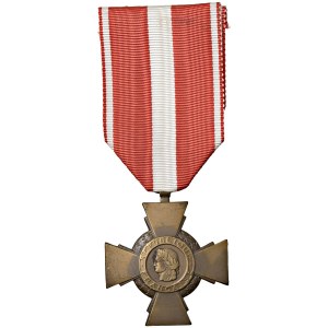 Orders and Decorations - Francia. Repubblica Francese (1939-1945). Croce al...