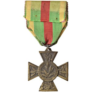 Orders and Decorations - Francia. Repubblica Francese (1909-1934). Croce pe...