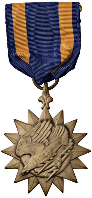 Orders and Decorations - USA (1939-1945). Air Medal. Gilt bronze. With nas.
