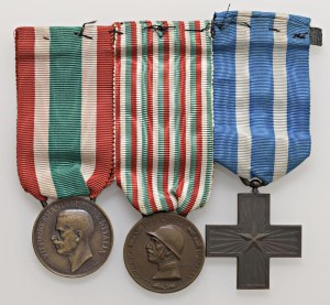Italian Medals - Medagliere consisting of 3 medals. The lot compre...