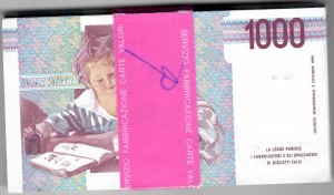 Italian Banknotes - Italian Republic. 1000 Lira Montessori. Mazzett...