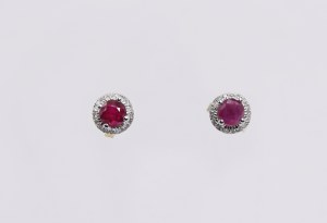 Earrings with rubies