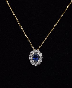 Pendant with sapphire