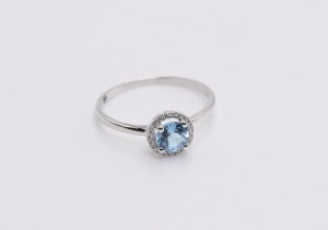 Ring with topaz