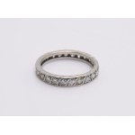 Ring with diamonds