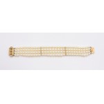 Bracelet with pearls