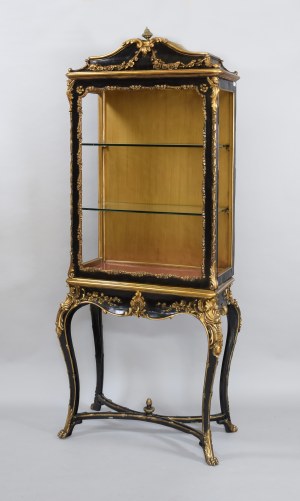 Serviette in neo-Rococo style