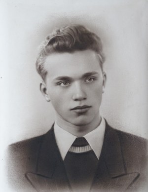 Photo, portrait of a young man, Krakow (?) early 20th century