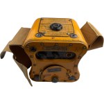 US WWII Signal Corps Gibson Girl Liferaft Survival Radio **Shipping Canada Only**