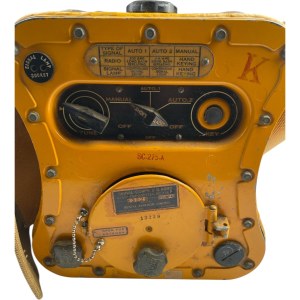 US WWII Signal Corps Gibson Girl Liferaft Survival Radio **Shipping Canada Only**