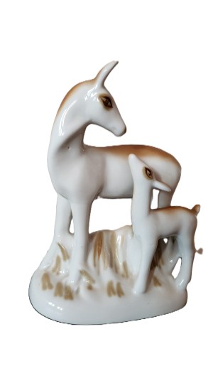 Porcelain figurine Polonné, Deer with a cub
