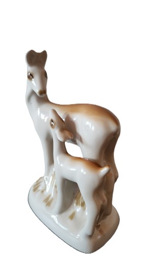 Porcelain figurine Polonné, Deer with a cub