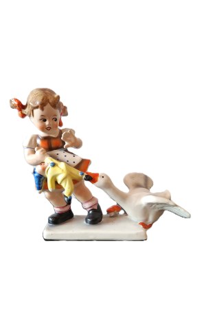 Girl with Goose Goebel Hummel