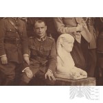 [AUTOGRAF PIŁSUDSKIEGO] II RP Fotografia Józefa Piłsudskiego w Otoczeniu Oficerów Karol Pęcherski. Belweder Warszawa