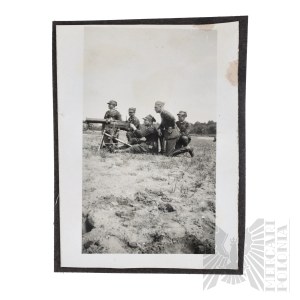 II RP Photograph of Polish Army Soldiers During Shooting with Heavy Machine Gun CKM Cavalry.