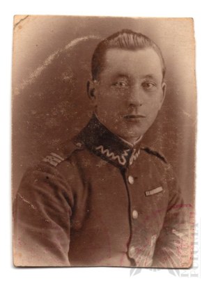 II RP Portrait Photograph of a Polish Army Platoon Sergeant - 6th Regiment