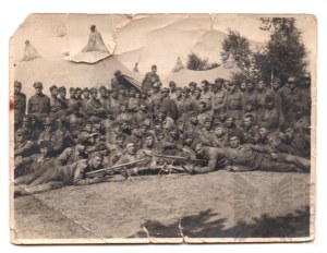 II RP Group Photo of Soldiers of the Polish Army Chauchat Machine Gun