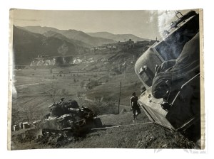 PSZnZ Large Press Photo of Tanks in the 2nd Corps Stamp Prop and Worship Branch APW - SBSK