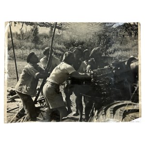 PSZnZ Duża Fotografia Prasowa Artylerii 2 Korpusu - Pieczątątka Odział Prop i Kult APW - SBSK