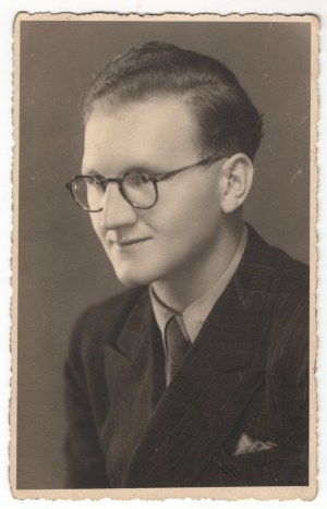 2WW Photo of a Male Stalag II A?