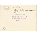 Photo-Plat - Women at a fair in Polesie in a 1930s photograph.