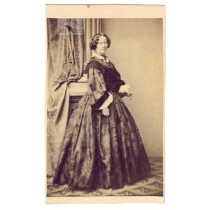 Danzig, F. G. Busse - žena středního věku na fotografii z let 1861 a 1872.