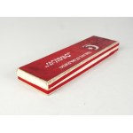 [MAJEWSKI Stanisław, Aktiengesellschaft der Bleistiftfabriken, Pruszków]. Schachtel für rote Omnium-Kopierbleistifte mit 7 erhaltenen...