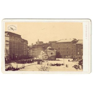 Kraków, I. Krieger – północno-wschodnia część Rynku Głównego z kościołem św. Wojciecha i wylotem ulicy Grodzkiej na foto...