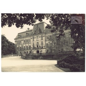 Pszczyna, H. Poddębski – zamek od strony parku na fotografii z lat 30. XX w.