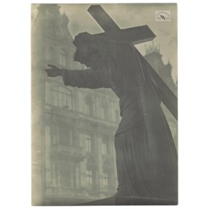 Warsaw, J. Bułhak – a statue of Christ on the steps of the Church of the Holy Cross, as seen in a photograph from 1925.