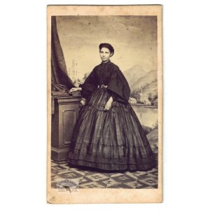 Kraków, S. Balicer – The January Uprising – Marianna Wiatrowiczówna in a portrait photograph taken before the outbreak of the secret uprising...