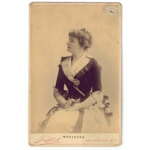 Benjamin Falk in New York – A photograph of Helena Modrzejewska in her stage costume from around....