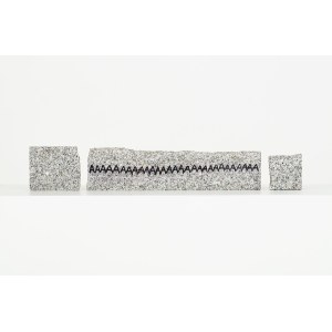 Jana Shostak (geb. 1993), Schrei-Partitur (einatmen - schreien - ausatmen), 2024