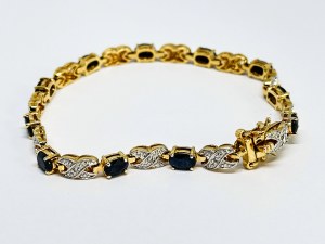 Gold plated bracelet with natural garnet Sapphires
