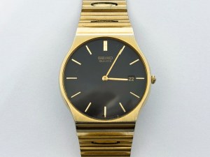 Seiko Quartz 33 mm watch