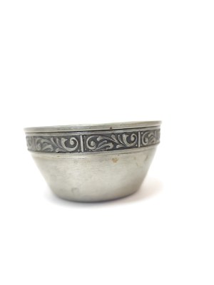 Norse set: Viking boat, bowl and bucket