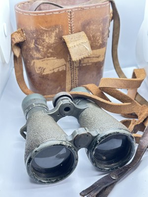 German first-war Fernglas 08 binoculars with case