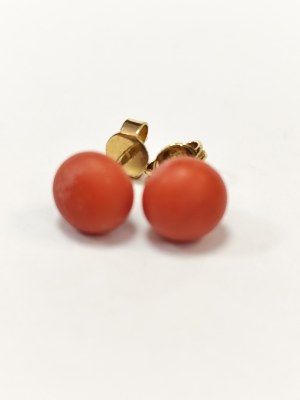 Earrings with coral, 750/14K gold