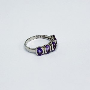 Silver ring with Amethysts, Gemporia